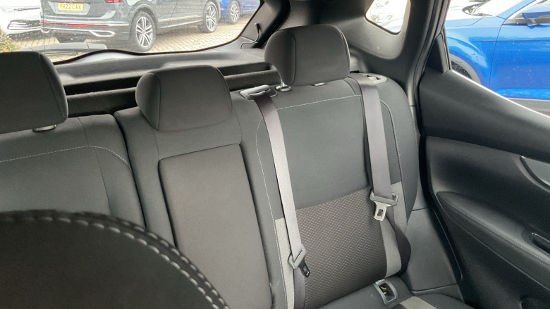 Nissan Qashqai 1.3 DiG-T N-Connecta 5dr Petrol Hatchback